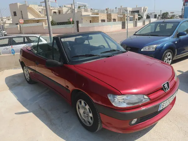 Peugeot 306 Cabriolet 1.6 1999 Gasolina