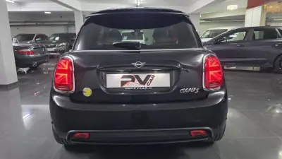 MINI 3 Portas 2022 - 22990 EUR, 19000 km - AUTO.MOTO.pt - 19000km - foto 26 de 37