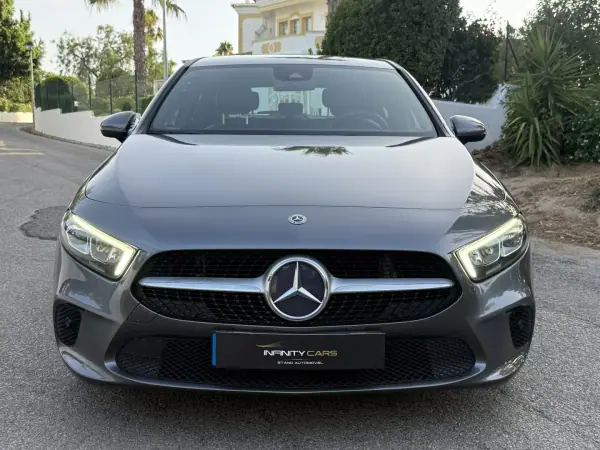 Mercedes-Benz A 180 2018 - 18999 EUR, 180000 km - AUTO.MOTO.pt - 180000km - foto 2 de 12
