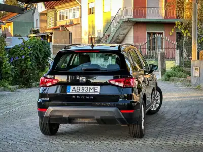 SEAT Arona 2020 - 15890 EUR, 40000 km - AUTO.MOTO.pt - 40000km - foto 2 de 12