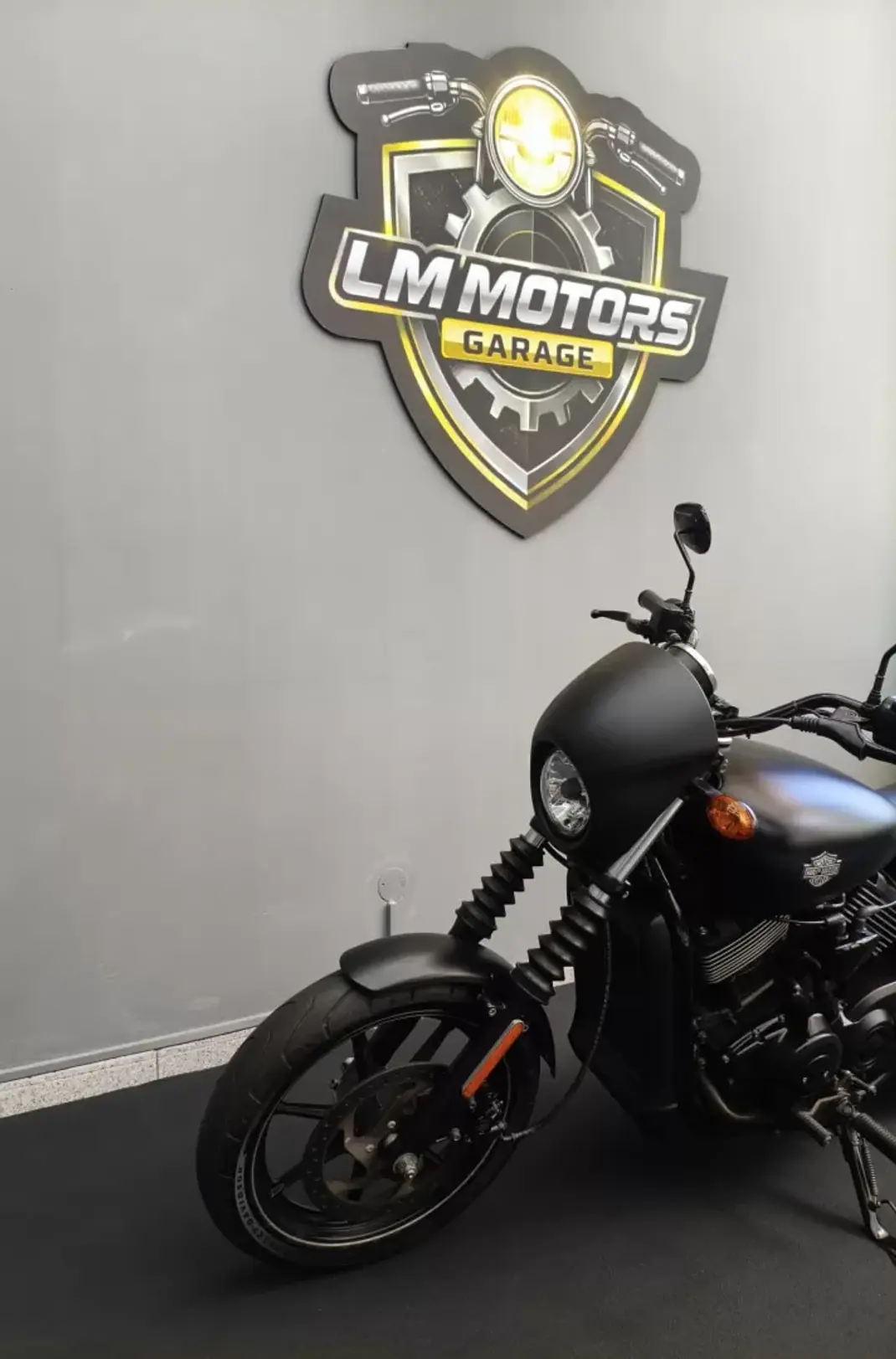 Harley-Davidson Dyna Glide Street Bob 2016 - 5950 EUR, 3000 km - AUTO.MOTO.pt - 3000km - foto 10 de 21