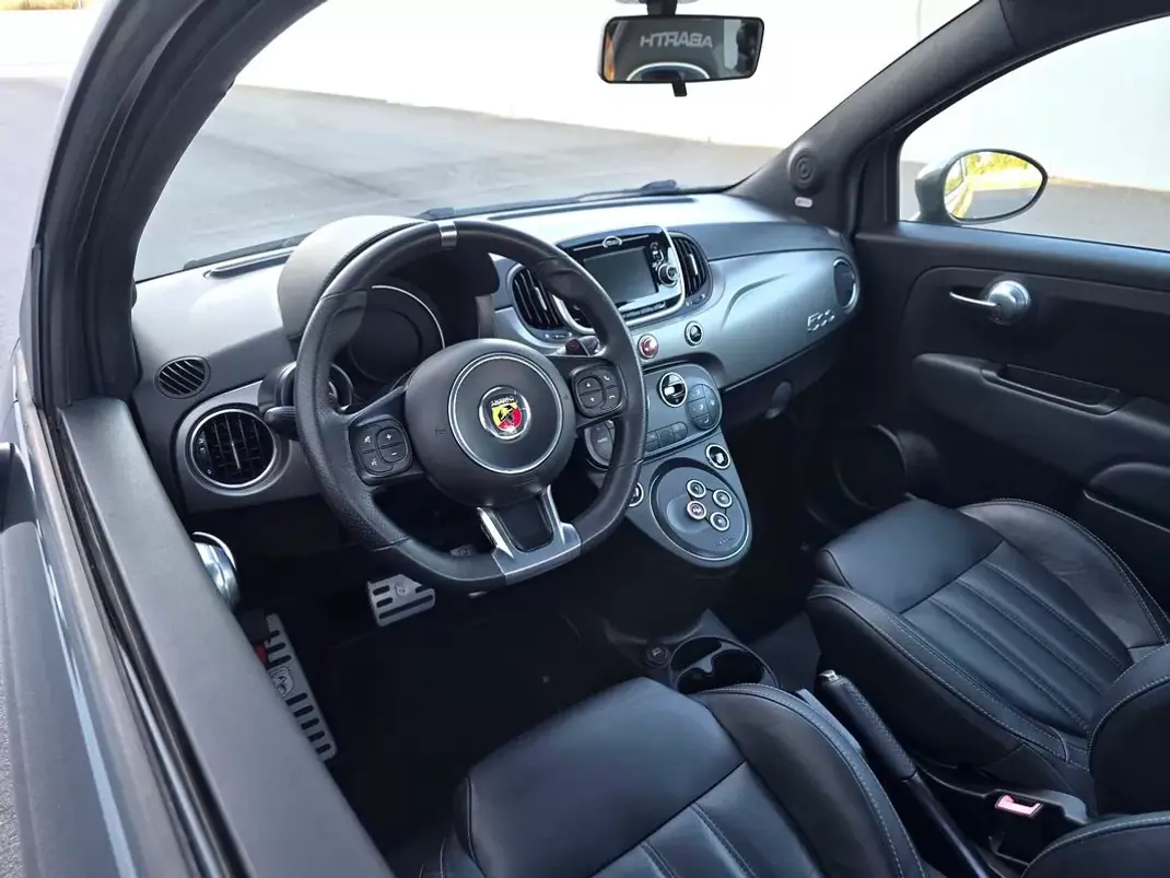 Abarth 595 2018 - 19750 EUR, 60400 km - 60400km - foto 38 de 40