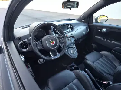 Abarth 595 2018 - 19750 EUR, 60400 km - AUTO.MOTO.pt - 60400km - foto 38 de 40