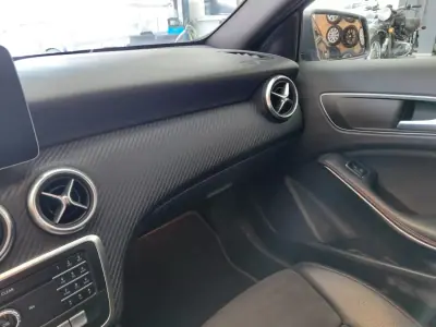 Mercedes-Benz A 180 2018 - 16900 EUR, 212000 km - AUTO.MOTO.pt - 212000km - foto 16 de 21
