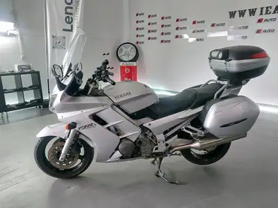 Yamaha FJR 1300ES 2003 - 5490 EUR, 111480 km - AUTO.MOTO.pt - 111480km - foto 2 de 13