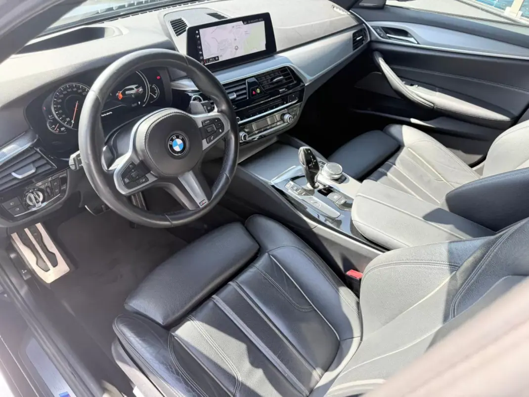 BMW 520 2019 - 33900 EUR, 85000 km - AUTO.MOTO.pt - 85000km - foto 8 de 13