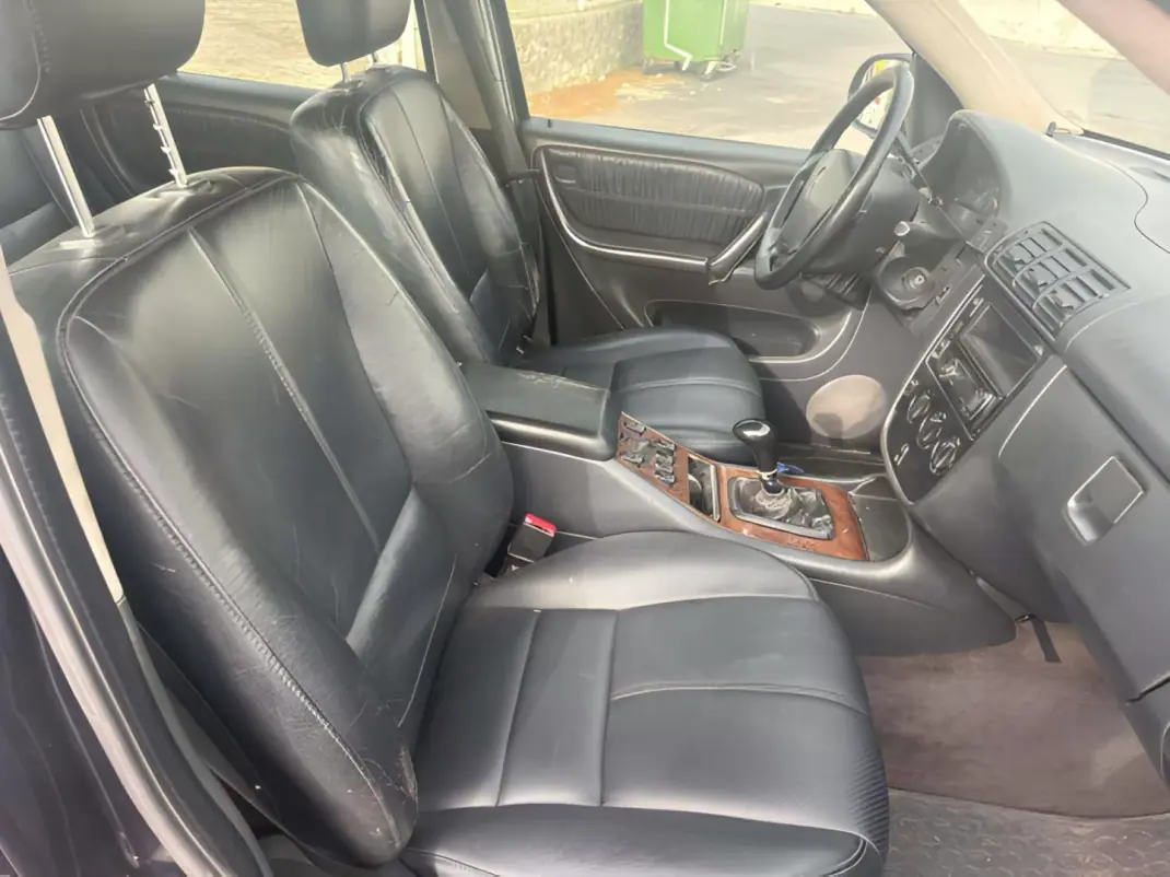 Mercedes-Benz ML 270 2000 - 6500 EUR, 450000 km - AUTO.MOTO.pt - 450000km - foto 5 de 8