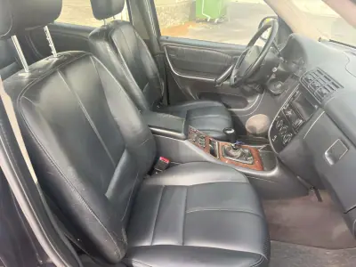 Mercedes-Benz ML 270 2000 - 6500 EUR, 450000 km - AUTO.MOTO.pt - 450000km - foto 5 de 8