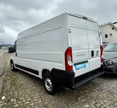 Fiat DUCATO 2.2 M-Jet L3H2 140Cv | IVA DEDUTÍVEL 2023 - 27950 EUR, 28000 km - AUTO.MOTO.pt - 28000km - foto 8 de 23