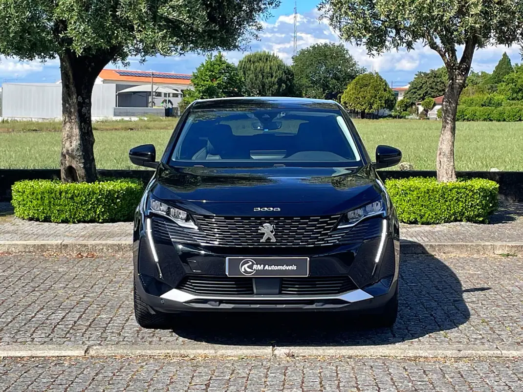 Peugeot 3008 2023 - 24900 EUR, 83000 km - AUTO.MOTO.pt - 83000km - foto 3 de 39