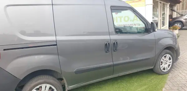 Fiat DOBLO CARGO 1.3 MULTIJET EASY 2020 - 8950 EUR, 189000 km - AUTO.MOTO.pt - 189000km - foto 5 de 11