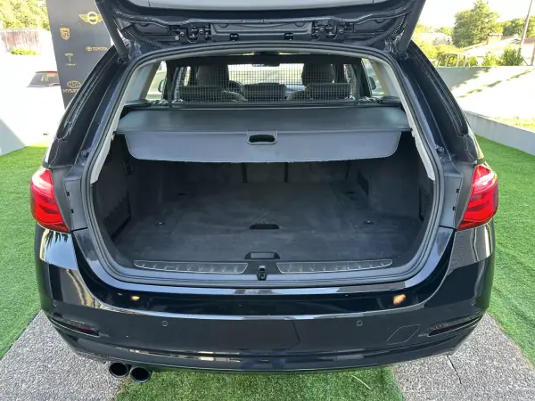 BMW 320 2017 - 14900 EUR, 260000 km - AUTO.MOTO.pt - 260000km - foto 64 de 65