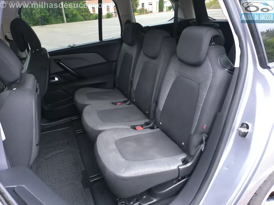 Citroën C4 Spacetourer 2019 - 15500 EUR, 123000 km - AUTO.MOTO.pt - 123000km - foto 13 de 22