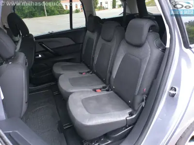 Citroën C4 Spacetourer 2019 - 15500 EUR, 123000 km - AUTO.MOTO.pt - 123000km - foto 13 de 22