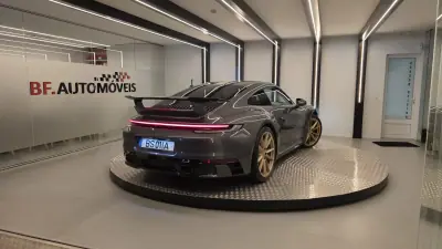 Porsche 992 2021 - 159500 EUR, 69488 km - AUTO.MOTO.pt - 69488km - foto 20 de 58