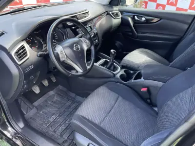 Nissan Qashqai 2015 - 13990 EUR, 144375 km - AUTO.MOTO.pt - 144375km - foto 10 de 18