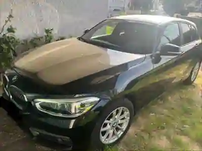 BMW 116 2015 - 13000 EUR, 124000 km - AUTO.MOTO.pt - 124000km - foto 5 de 7