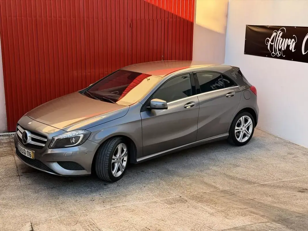 Mercedes-Benz A 200 2013 - 15450 EUR, 157893 km - 157893km - foto 4 de 17