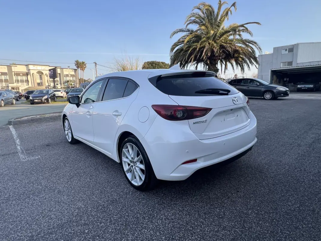 Mazda 5 2017 - 12500 EUR, 188077 km - AUTO.MOTO.pt - 188077km - foto 4 de 17