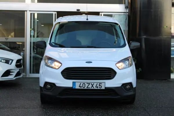 Ford Transit Courier 2020 - 12400 EUR, 140939 km - AUTO.MOTO.pt - 140939km - foto 13 de 15