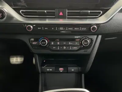 Kia e-Niro 2021 - 33500 EUR, 69000 km - AUTO.MOTO.pt - 69000km - foto 47 de 51