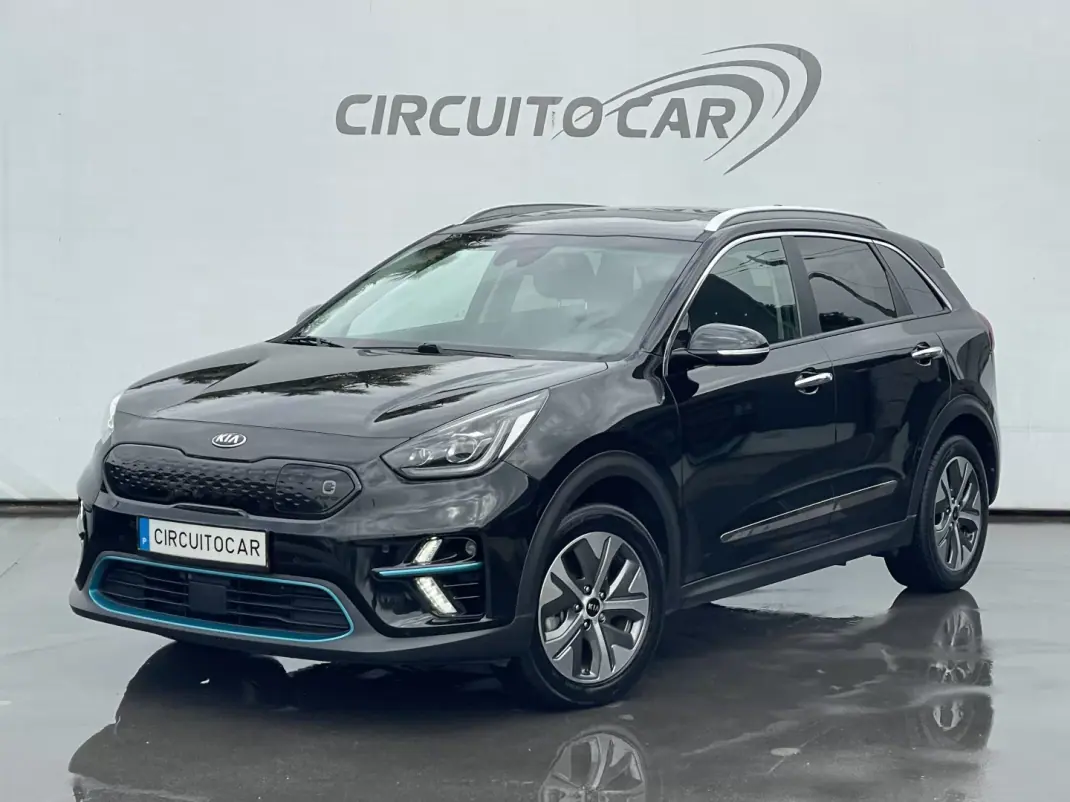 Kia e-Niro 2019 - 19995 EUR, 77841 km - AUTO.MOTO.pt - 77841km - foto 1 de 47