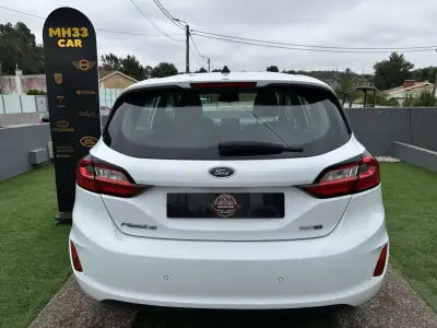 Ford Fiesta 2022 - 12900 EUR, 120000 km - AUTO.MOTO.pt - 120000km - foto 9 de 57