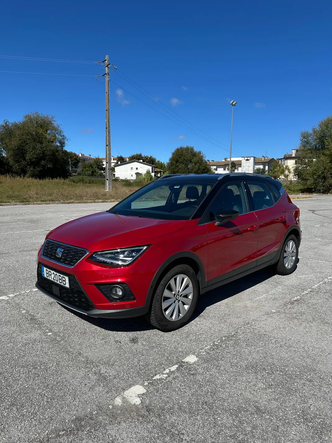 SEAT Arona 2019 - 12500 EUR, 62000 km - AUTO.MOTO.pt - 62000km - foto 1 de 11