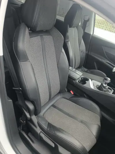 Peugeot 5008 2018 - 14990 EUR, 172200 km - AUTO.MOTO.pt - 172200km - foto 26 de 26