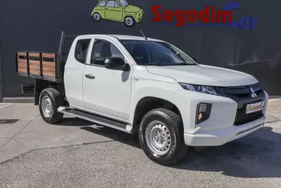 Mitsubishi L200 2022 - 27900 EUR, 133557 km - 133557km - foto 3 de 21