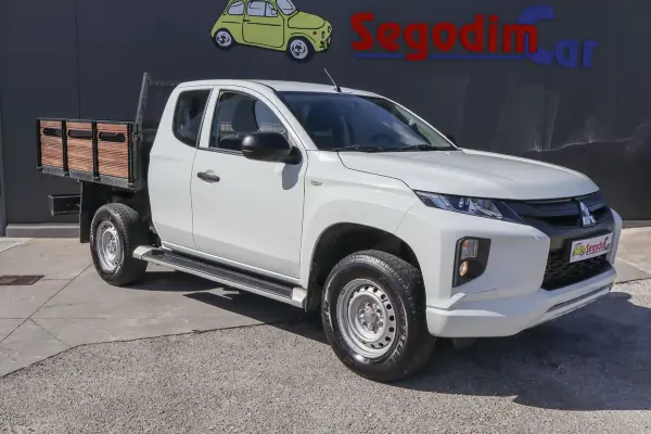 Mitsubishi L200 2022 - 27900 EUR, 133557 km - 133557km - foto 3 de 21
