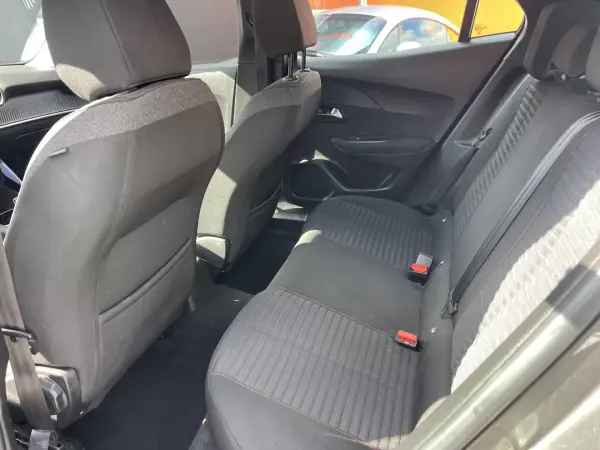 Peugeot 2008 2021 - 17950 EUR, 96530 km - AUTO.MOTO.pt - 96530km - foto 9 de 12