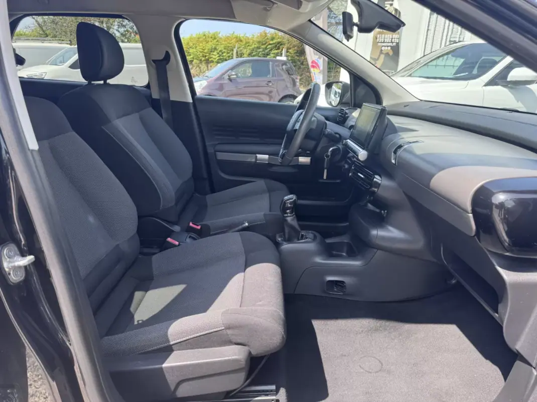 Citroën C4 Cactus 2017 - 9990 EUR, 170000 km - AUTO.MOTO.pt - 170000km - foto 9 de 20