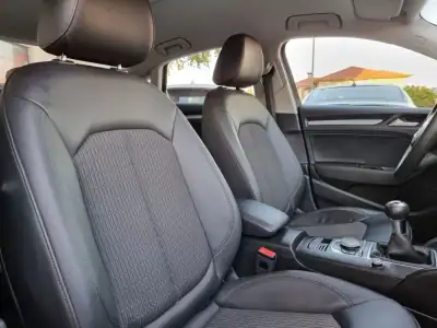 Audi A3 Limousine 2016 - 18900 EUR, 116000 km - AUTO.MOTO.pt - 116000km - foto 17 de 45