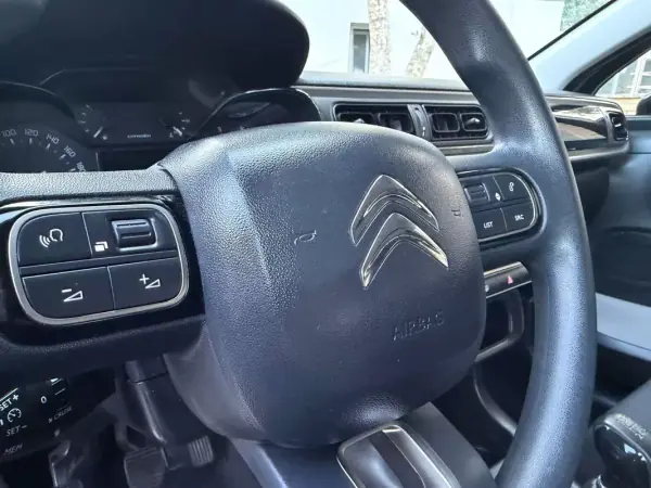 Citroën C3 2018 - 9250 EUR, 35168 km - AUTO.MOTO.pt - 35168km - foto 17 de 44