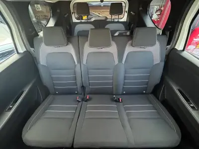 Dacia Jogger 2023 - 15500 EUR, 122342 km - AUTO.MOTO.pt - 122342km - foto 18 de 20