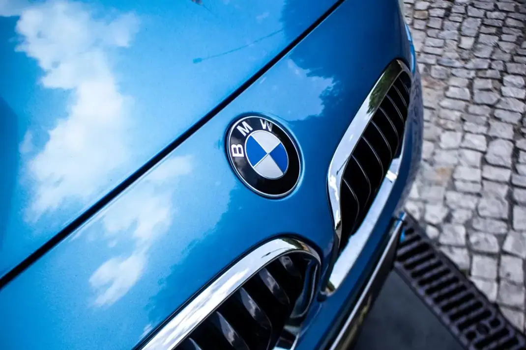 BMW 118 2018 - 16450 EUR, 210608 km - AUTO.MOTO.pt - 210608km - foto 9 de 47