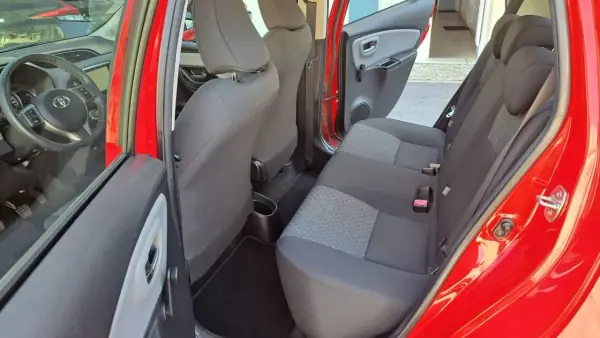 Toyota Yaris 2014 - 11890 EUR, 90525 km - AUTO.MOTO.pt - 90525km - foto 23 de 39