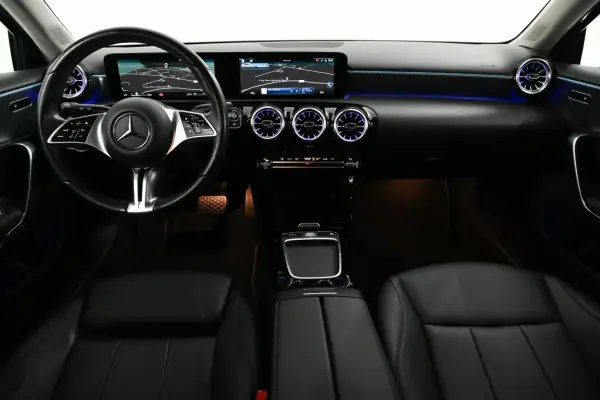 Mercedes-Benz A 200 2023 - 29900 EUR, 59000 km - AUTO.MOTO.pt - 59000km - foto 7 de 26