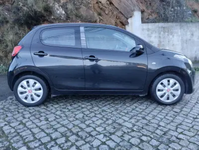 Citroën C1 Airscape 2014 - 7750 EUR, 120000 km - AUTO.MOTO.pt - 120000km - foto 7 de 25