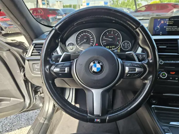 BMW 320 2016 - 22500 EUR, 167963 km - AUTO.MOTO.pt - 167963km - foto 15 de 55