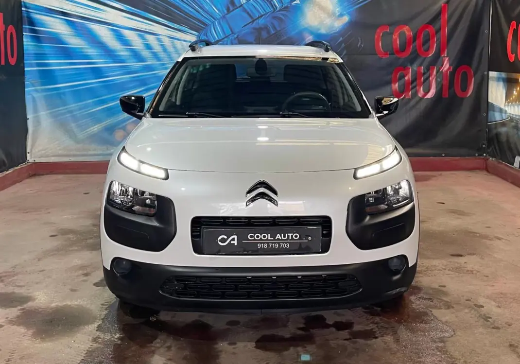 Citroën C4 Cactus 2017 - 10750 EUR, 58000 km - AUTO.MOTO.pt - 58000km - foto 2 de 37