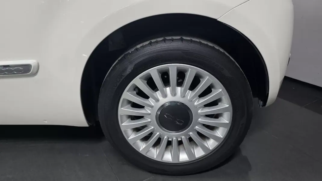 Fiat 500 2012 - 7990 EUR, 123000 km - AUTO.MOTO.pt - 123000km - foto 18 de 19