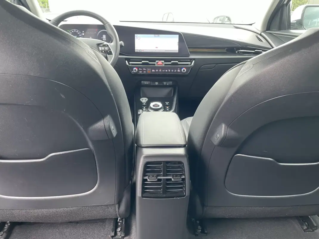 Kia Niro EV 2022 - 25850 EUR, 52642 km - AUTO.MOTO.pt - 52642km - foto 32 de 44