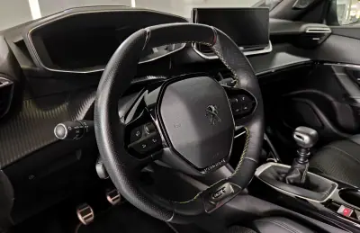 Peugeot 2008 2020 - 15990 EUR, 67000 km - AUTO.MOTO.pt - 67000km - foto 46 de 61