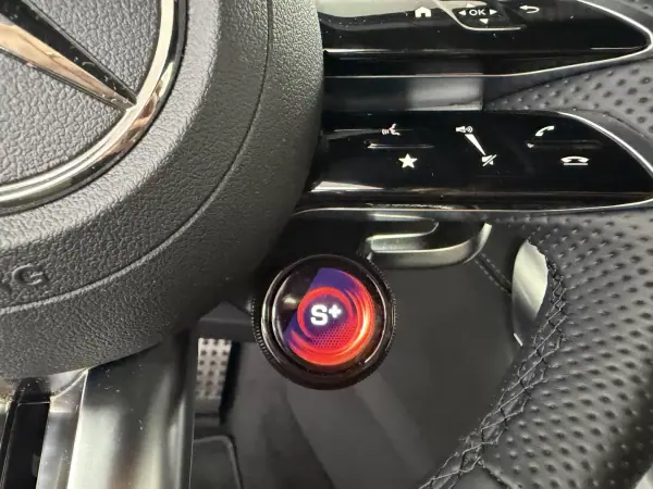 Mercedes-Benz AMG GT 2025 - 140000 EUR, 8886 km - AUTO.MOTO.pt - 8886km - foto 36 de 74