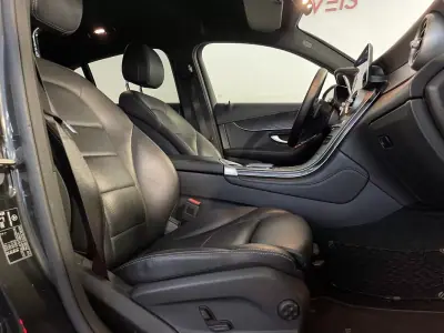 Mercedes-Benz GLC 220 2020 - 39500 EUR, 165000 km - AUTO.MOTO.pt - 165000km - foto 16 de 34