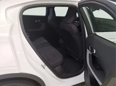 Polestar 2 2024 - 37900 EUR, 24000 km - AUTO.MOTO.pt - 24000km - foto 12 de 17