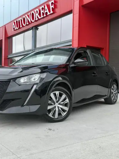 Peugeot e-208 2020 - 14500 EUR, 136090 km - AUTO.MOTO.pt - 136090km - foto 8 de 17