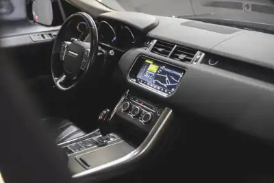 Land Rover Range Rover Sport 2017 - 39990 EUR, 63000 km - AUTO.MOTO.pt - 63000km - foto 18 de 24